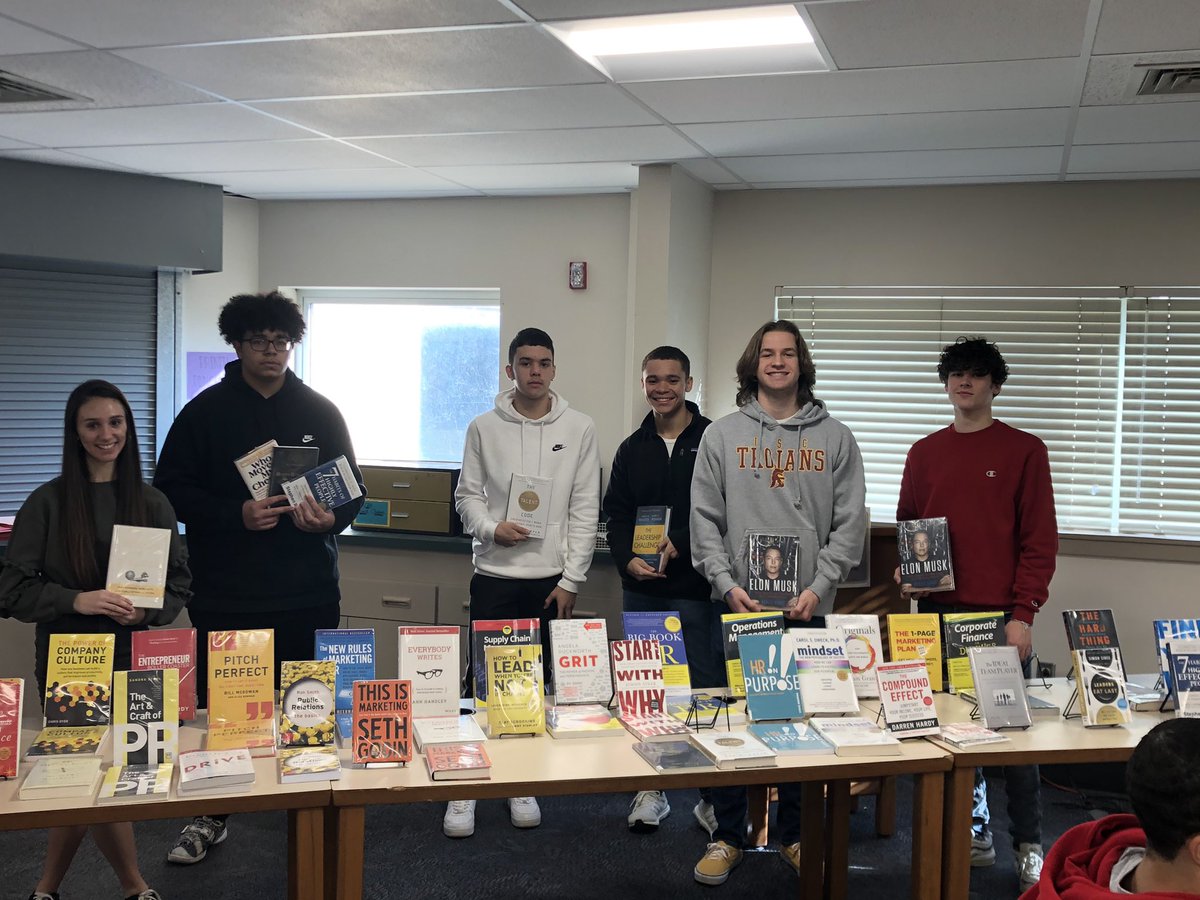 PM_Business's tweet photo. Thank you @PMEdFoundation for the awesome business books for me and the library! https://t.co/FcHEgIGiRA