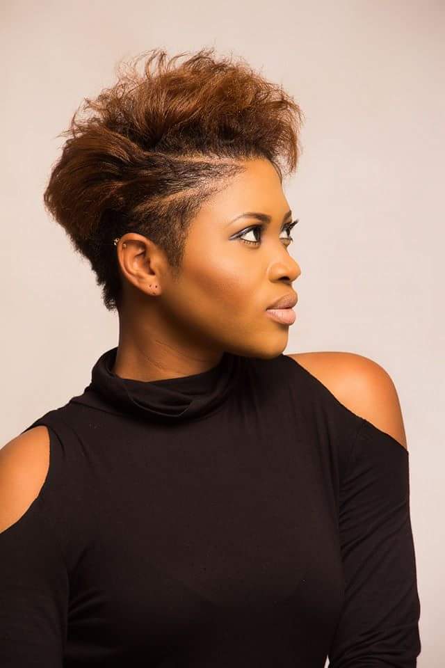 Y979FM's tweet photo. 🇬🇭Congratulations 🎉🍾🎊 to @Eazzyfirstlady for winning today's #PushOrFlash w/ #Wengeze on #TheDrYve🚕🚌 on @Y979FM 

#Firesquad #ThrowbackThursday
#Blaklaaa #TheFirstClassDj https://t.co/6ORdO8LIYw