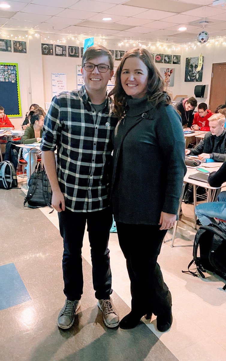ldixon2's tweet photo. Gr8 2 have ⁦@BaileyPhys⁩ visit w ⁦@AHS_MrBear⁩ &amp; r @troy_athens science department! ❤️💛 shoulder-2-shoulder professional learning #CollaborativeLearning https://t.co/KRUIBc8piZ