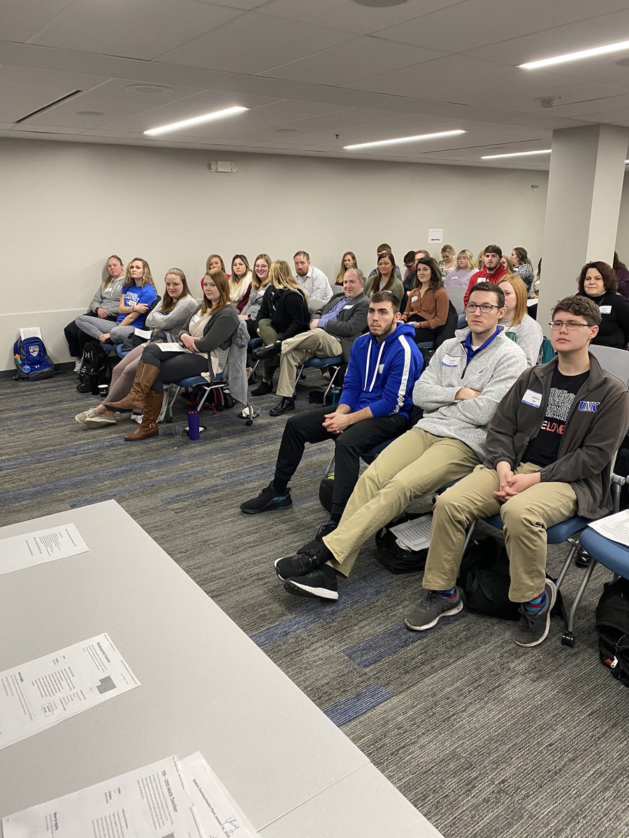 EmploymentGips's tweet photo. Presenting to UNK student teachers about the hiring and interview process. Great group of future educators. #seeingisbelieving #lopers https://t.co/mt5yDzVxjF