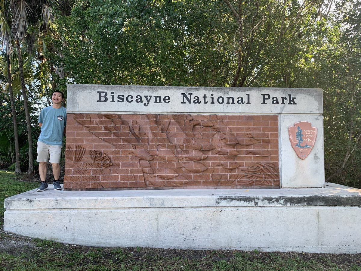 Matthew27185575's tweet photo. Today we went to Biscayne National park and saw birds , lighthouse,and beautiful views to https://t.co/9gH4dGcFGo was Great day and saw the keys ! 🚗🗺🌴🏝🦜🦢🛣☀️🕶⛴🧢 https://t.co/QevO2gRUPb