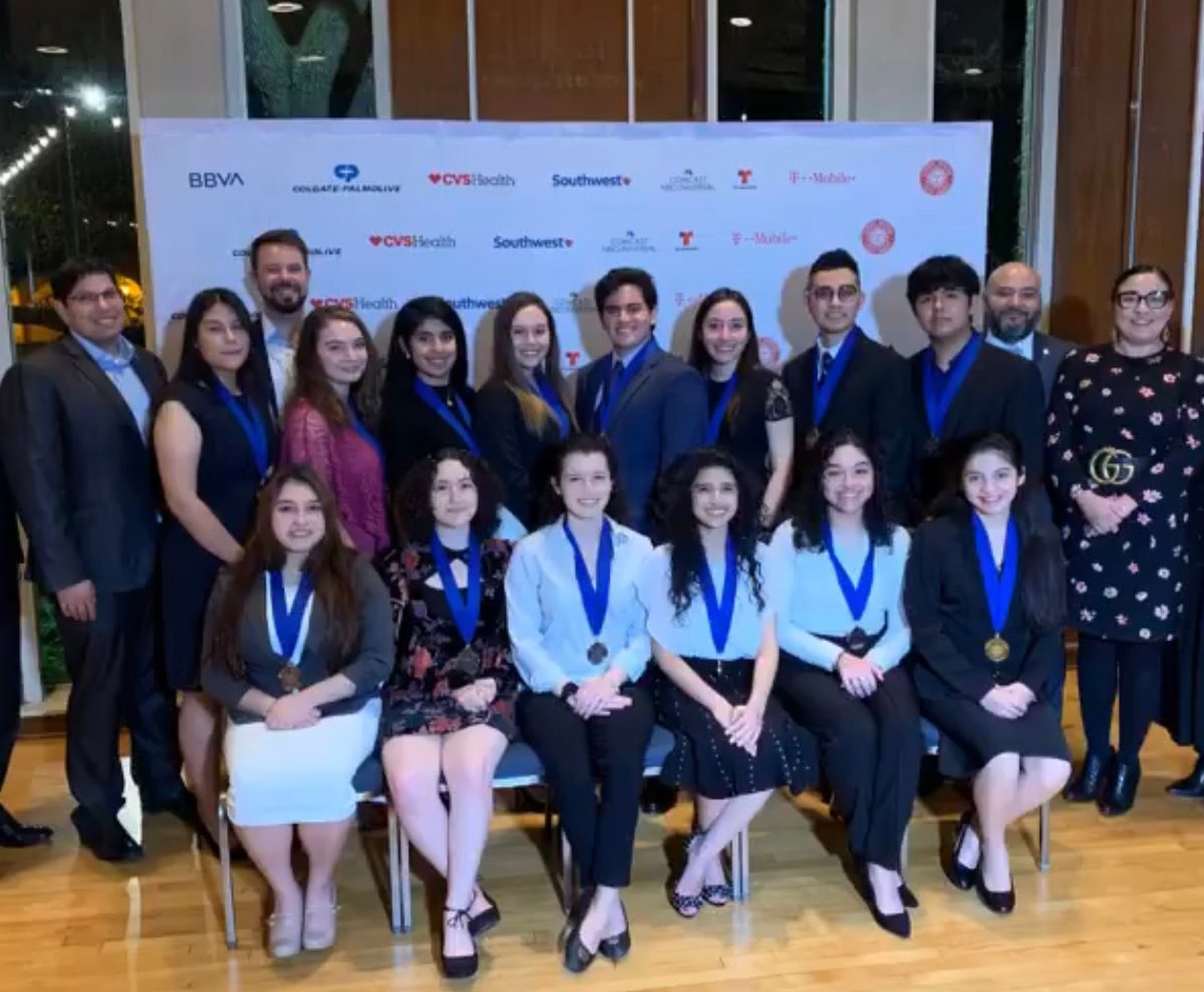 Prospanica_HTX's tweet photo. #ThankfulThursday: We’re so #proud of these young #Latinos already making an #outstanding mark in their #journey & in their community. #Congratulations on your #achievements! @HHFoundation
#YA19 #Connect #Advance #Thrive #ProspanicaHouston #BrightFuture #LatinoFuture #SiSePuede https://t.co/FzYrcZJXPy