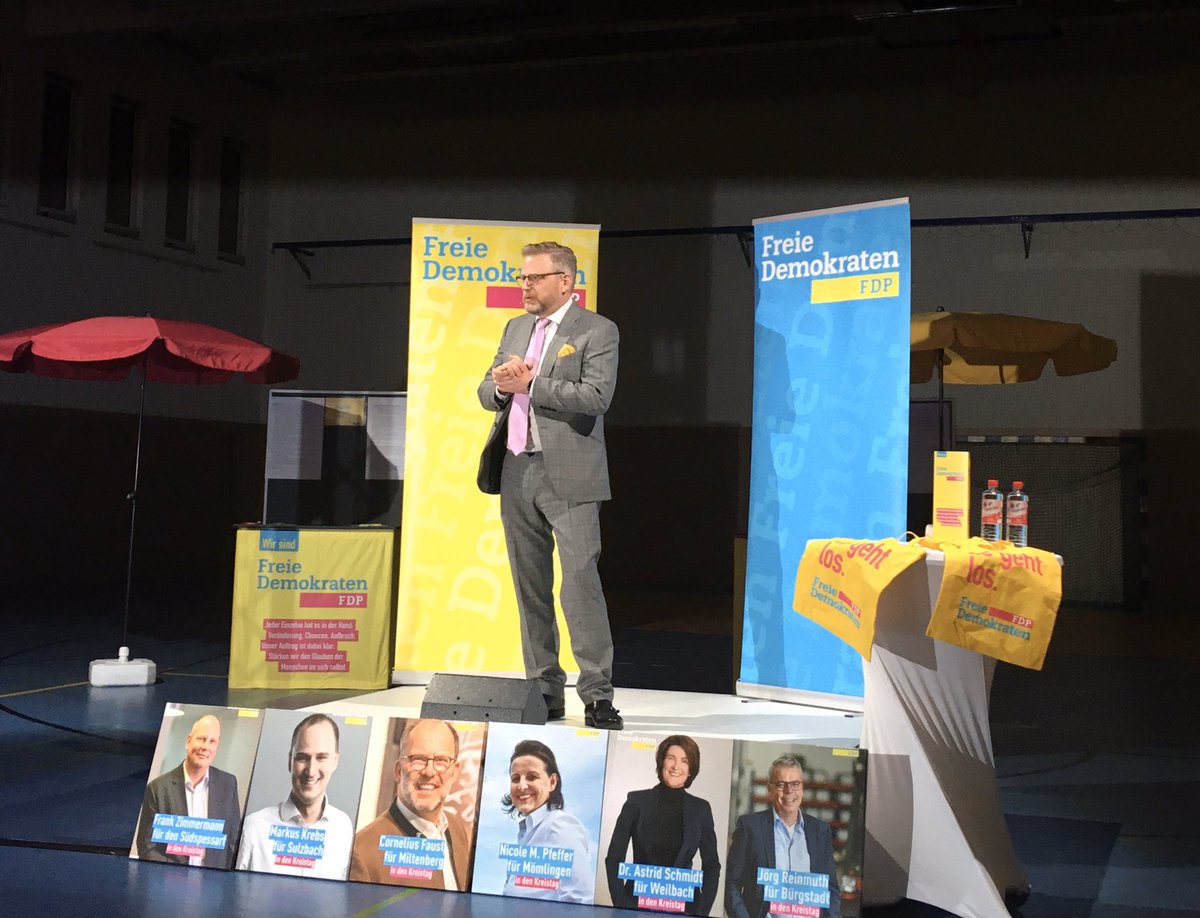 JG_Ripp's tweet photo. Mach Deine Heimat besser - 😀😀😀 FDP-Tour 2. Event - Karl Graf Stauffenberg betont: „Die FDP ist die einzige Partei welche die individuellen Rechte jedes Einzelnen schützt 👌💪 #HBLZ #FDP1920 @fdpba @realMartinHagen @MarcoBuschmann @stauffenbeeg @DFoest @FdpPfeffer @UweProbst https://t.co/dcOjPRdBXc