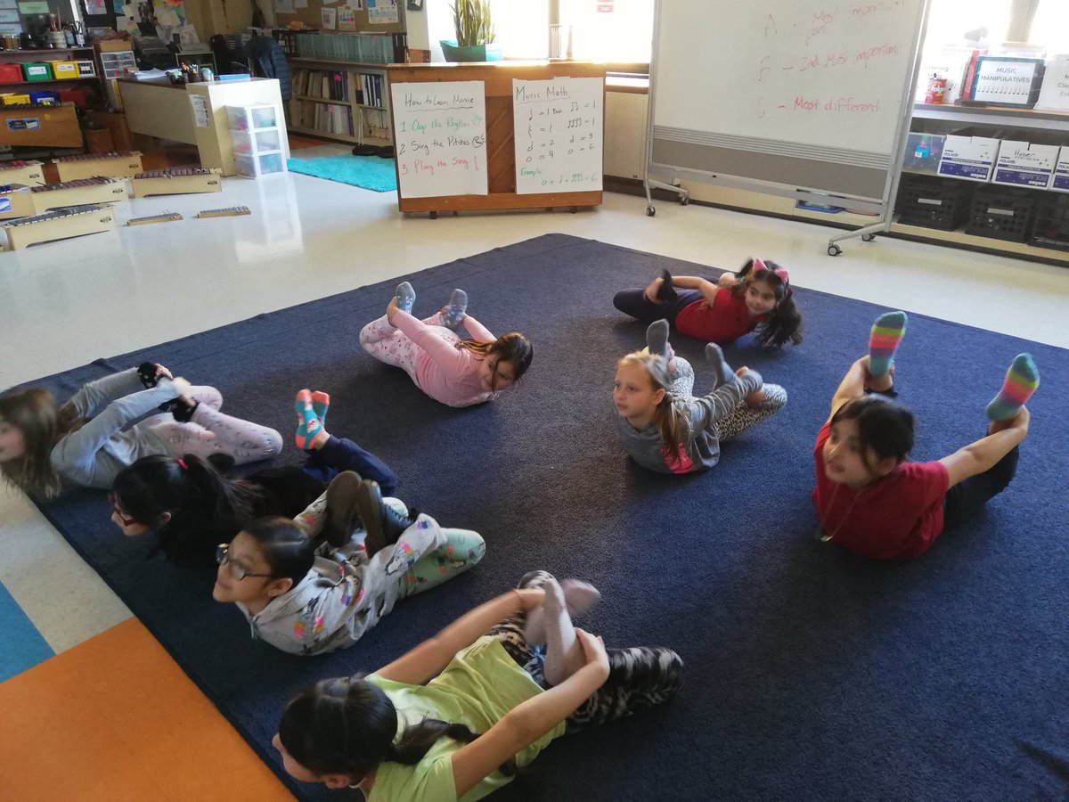 MsSantiago3rd's tweet photo. Yogis spending their recess strengthening their bodies and minds! #62North #62Third @CosmicKidsYoga https://t.co/tBaOg5GAjq