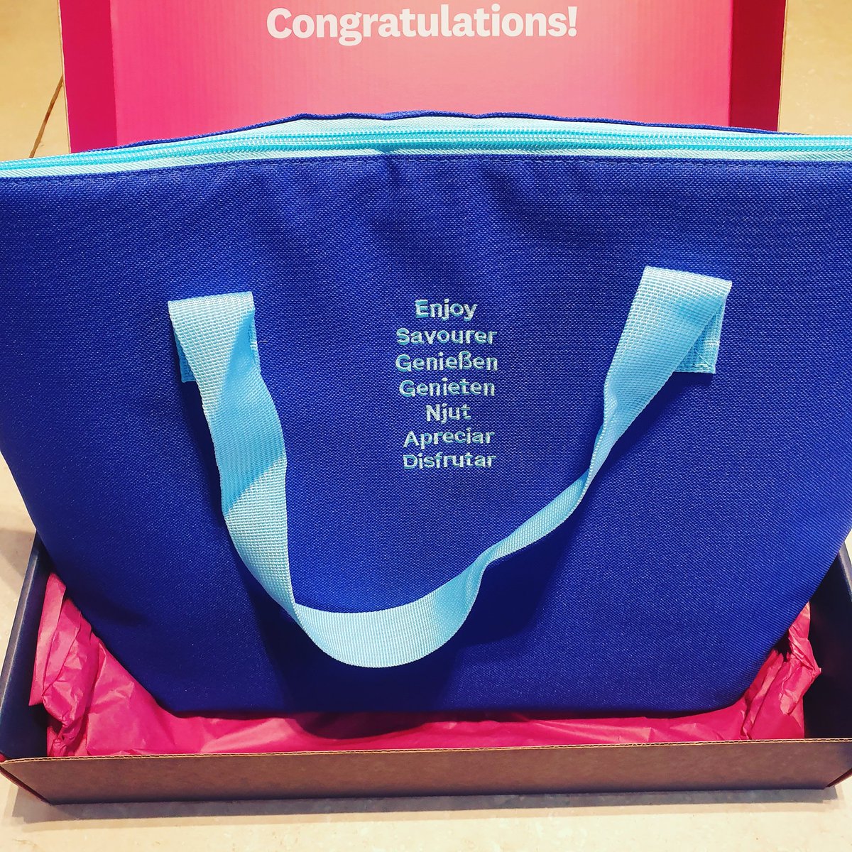 anna_ww_coach's tweet photo. This the latest edition to my Wellness Wins collection! The WW cooler bag! X
#wwuk #weightwatchers #ww #weightwatchersreimagined #wellnesswins #coolerbag #ThursdayThoughts #ThursdayMotivation @ww_uk https://t.co/6M1QXgBGba