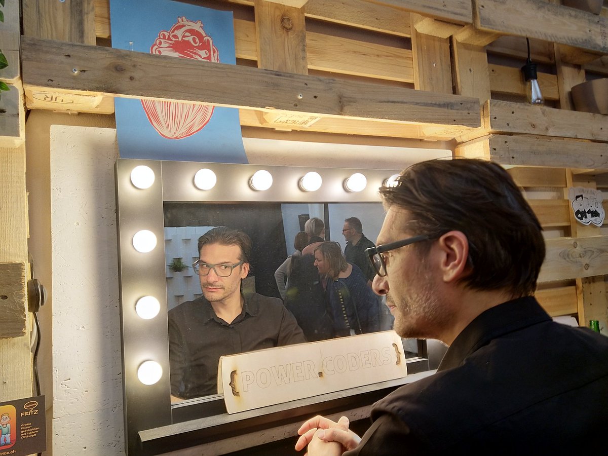 loleg's tweet image. #powercoders #powerhouse #powerselfie