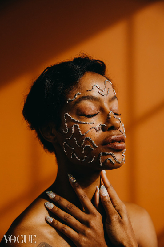 So happy with the work of this amazing team! 

MUA: <a href="/Laner_bug/">Lani Fischer</a> 
Hair: @stylistgracemartin
Model: @Aliciamyersmodel
Studio: @gasmoneystudios
Feature: <a href="/Vogueitaliana/">Vogeitaliana</a>