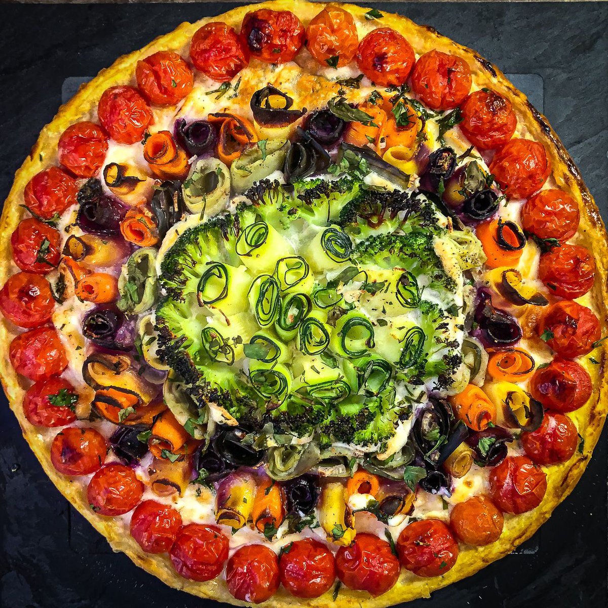 jessekitchen's tweet photo. Paint your plate with tri-colored carrots, colorful tomatoes, eggplant, zucchini, and broccoli... Plenty of #veggies guaranteed!
Be tastefully #veggie today!
🥕🍆🥦🥒👉https://t.co/eTXshPs3La
#recipes #easyrecipes #vegetables #Cooking #CookInspired https://t.co/EKb2EBpX1P