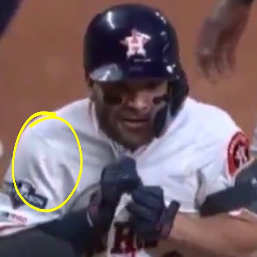 BucsJay's tweet photo. Lost all respect for Jose Altuve. Multiple people have said he wore a buzzer on his right arm to signal him of pitches and I believe it. Altuve should never step foot on a baseball field again. https://t.co/LQyXPV3HFc