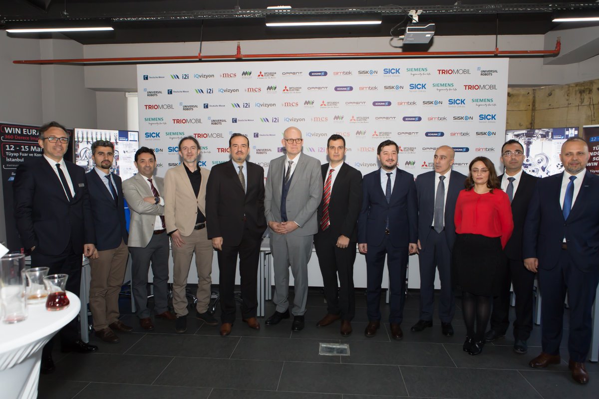Bugün Türkiye' de ilk defa, i2i systems ın şebekesi kullanılarak tasarlanan IIOT, sensör etkileşimli seneryoların hayata geçtiği ve sektörümüzün lider markalarının buluştuğu Deutche Messe önderliğinde ki imza töreninde IQVizyon olarak yer aldık.

.

.

.

#wineurasia #5G