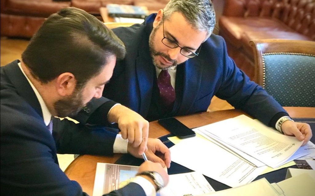 Oggi a Roma dal Viceministro delle infrastrutture e dei trasporti <a href="/GiancarloCanc/">Giancarlo Cancelleri</a> per dare una risposta alle opere prioritarie attese da troppi anni dai cittadini toscani. #M5S #Toscana