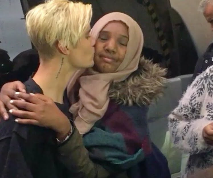 تقبل وحب جاستن للمعجبين المسلمين. https://t.co/pbNOMbW2bi