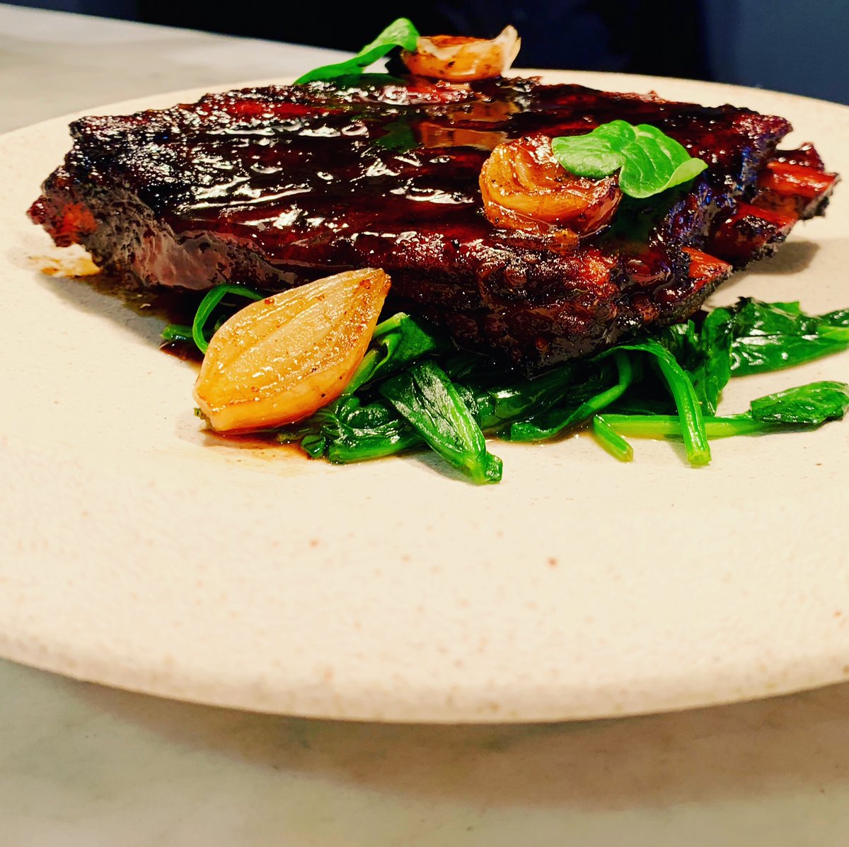 400GradiUSA's tweet photo. Don't sleep on this dish! One of our chef's favorites – Costolette a.k.a. The Sticky Rib 😋

Make your reservations today ➞ https://t.co/UcJGMATNmz https://t.co/Pra5ysIfH2
