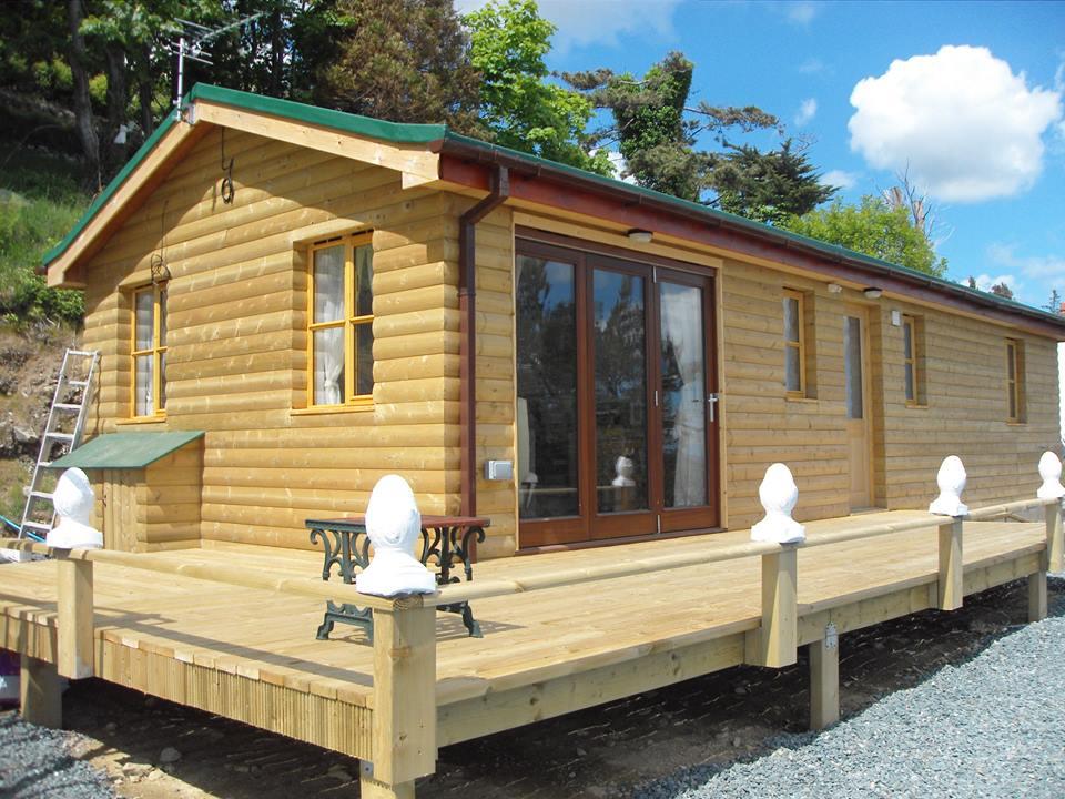 cabinbookers's tweet photo. Seaview Chalet is situated overlooking the Irish Sea, making it the ideal place to watch the sunset and the moonrise.

A beautiful location on the Isle of Man: https://t.co/1heKbXMb0T

#IOM #holiday #cabin https://t.co/qohsvfnePI