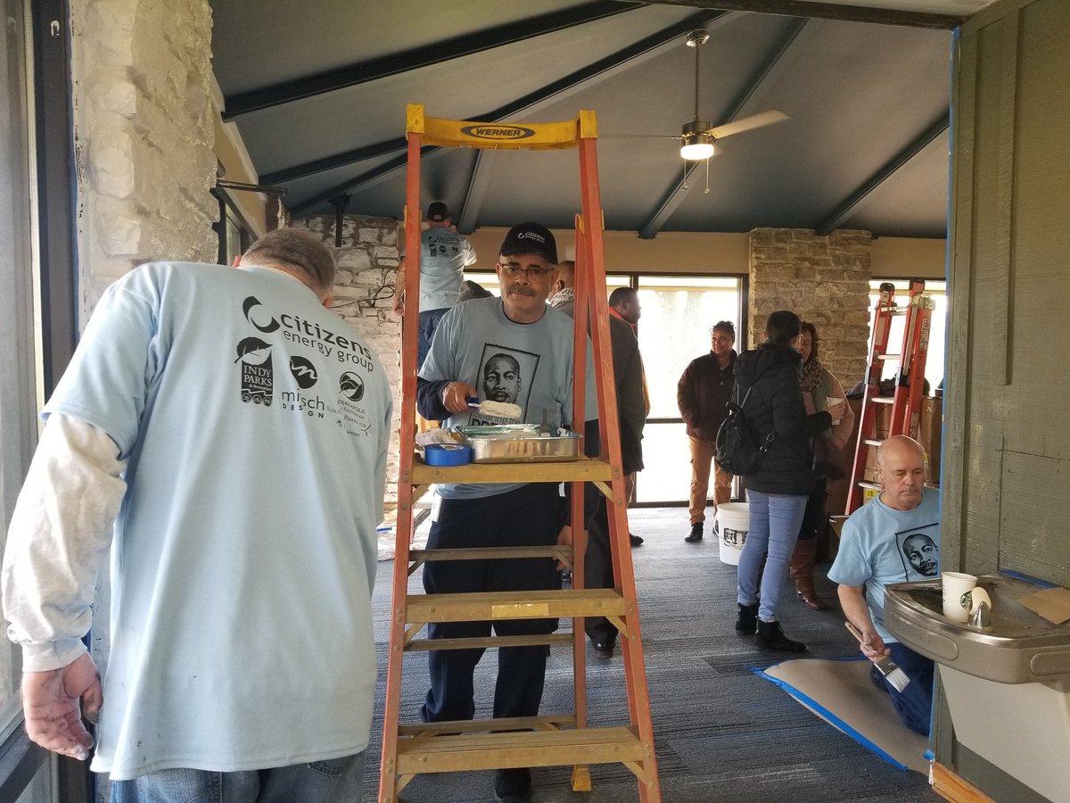 IndyParksandRec's tweet photo. Each year, @citizensenergy shows so much love to our city's parks and trails through their #SharingtheDream project. Today, the clubhouse at Frederick Douglass Park Golf Course is getting new lighting, flooring, furniture, paint, reframed historic photos, and more. #Grateful https://t.co/jGPeBjif8V