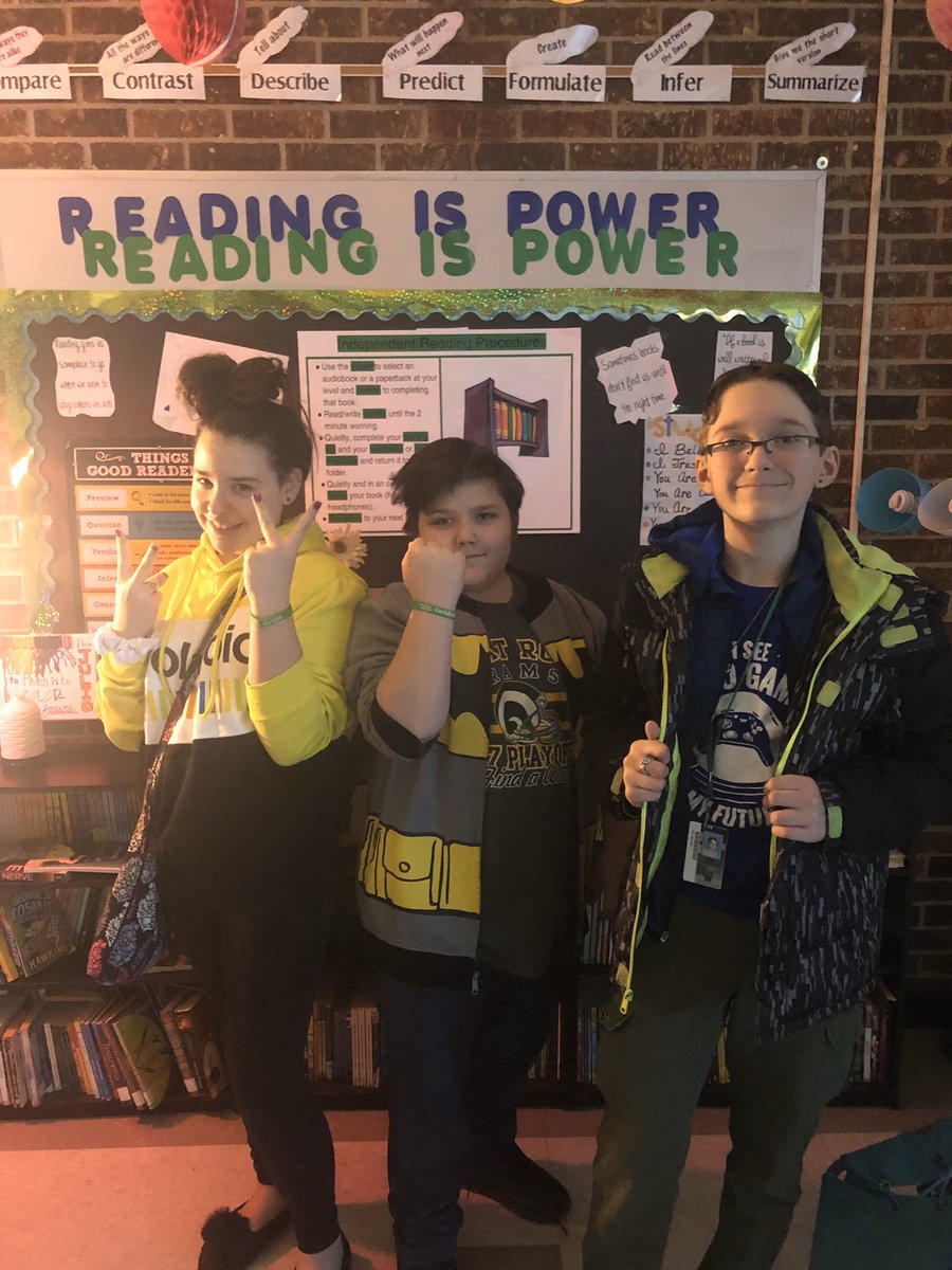 hw_warriors's tweet image. Warrior Challenge Club shared Anti-Bullying bracelets with their follow classmates and teachers today! #1PHASD