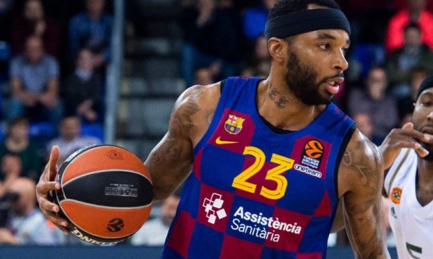 Profanatica1's tweet photo. Ο @foe23 είναι ένας από αυτούς που την προηγούμενη πλεον δεκαετία οδήγησαν την ομάδα τους στο F4 όντας ο ηγέτης της
Φυσικά δε θα φοβόταν να πάρει ότι οριακές προσπαθειες πήρε στο 4ο δεκάλεπτο γνωρίζοντας ότι είναι απολύτως επαρκής.
Παιχταράς.
#FNBFCB #EuroLeague @theh8ful8 https://t.co/7lTZvJnOMx