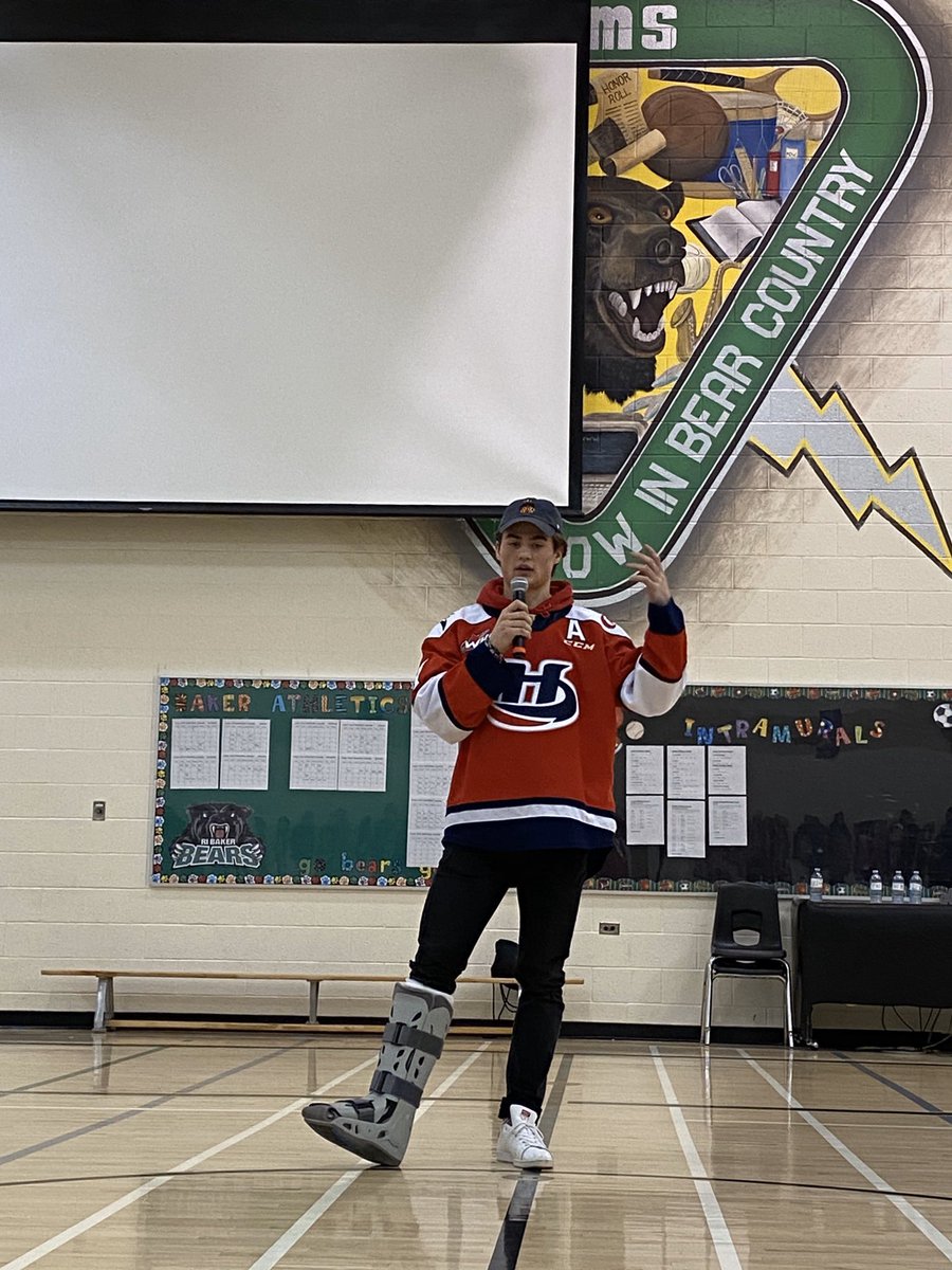WHLHurricanes's tweet photo. Thanks again to RI Baker Middle School for having Athletic Therapist, @Homerhockey5, @PrefontaineTy, @dino_kambeitz21, and @KWilly__99 out this morning to talk about the importance of taking head injuries seriously. #YQL #WHLCanes https://t.co/5LqUvM5ODH