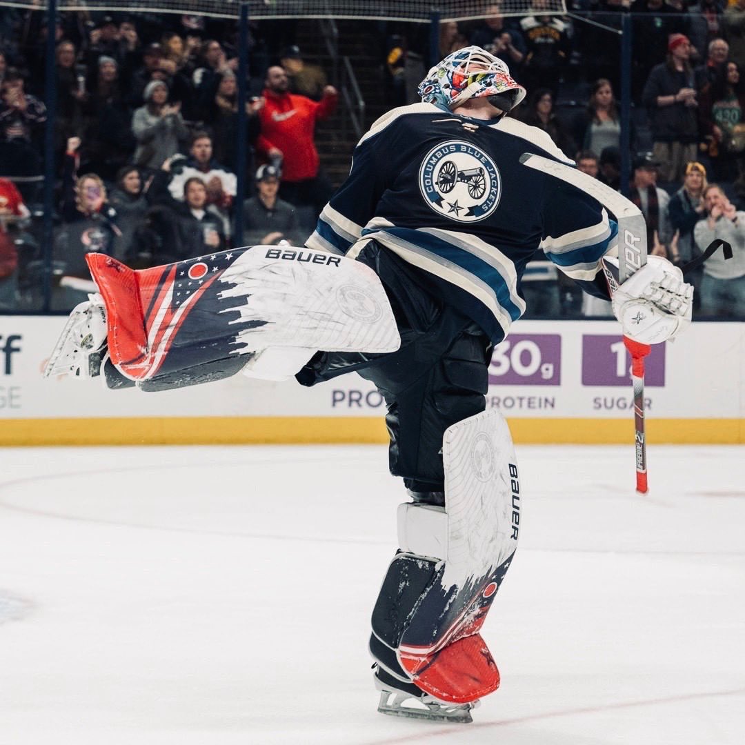 BauerHockey's tweet photo. Endless possibilities with Bauer Goalie #TrueDesign. https://t.co/Dn7cgOnRj6