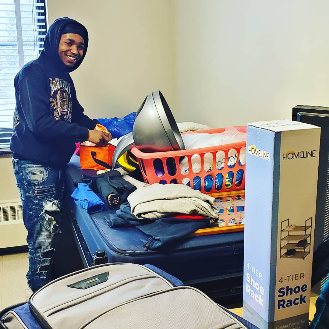 Ptech_Buffalo's tweet photo. P-TECH goes off to college! Our BEGREEN Building Trades students who just graduated @MackHighSchool in June are now starting at @AlfredState! We have 5 students now enrolled as freshmen!  @AlfredStateCD  @CTE_Buffalo @Buffalo_Schools @PTECHNETWORK #buffalony #constructionjobs https://t.co/qY67mIMenX