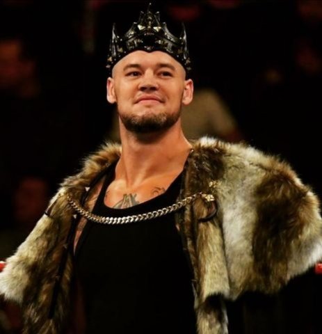 Mckenzieas93's tweet photo. Who's the better heel?

MJF or Baron Corbin https://t.co/btCRp2fj0r