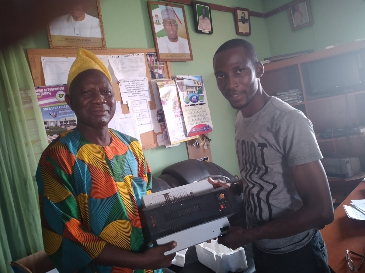 oluwaseyi_dara's tweet photo. Giving back to one's community is essential as you journey in life. It was a privilege to present a laminating machine to my alma mata #UBGS on behalf of 2007 set. Together we can achieve more. Trusting God to lead other alumni to execute greater project this year for UBGS. https://t.co/534u5JOGtI