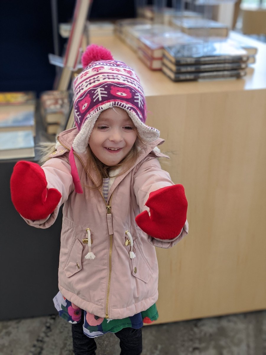 @ToledoLibrary Pippa just got her mittens for the #WinterRead challenge. I guess you could say she's pretty pumped.