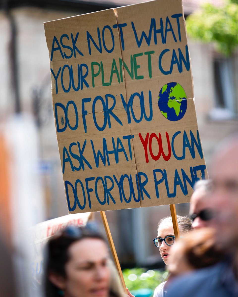 CleanGreenAfri's tweet photo. Climate change message
Photo byย Markus Spiske https://t.co/pZe1hdppeuย fromย Pexels
#climatechange #climatestrike #climatechangeisreal #nature #youth #climatemessage #smarthead #nonprofit #earth #cleangreenafrica #sdgs2030 https://t.co/IlVg7kVdFK