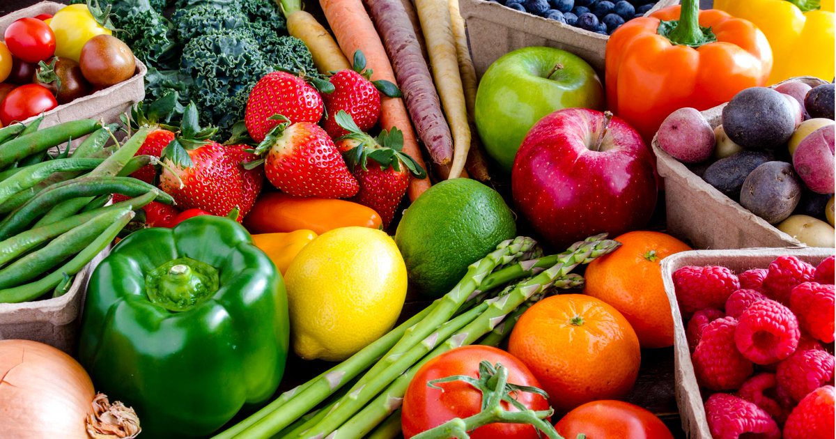 NSF_Canada's tweet photo. New requirements of the Safe Food for Canadians Regulations (SFCR) are now in force for most businesses in the fresh fruits or vegetables (FFV) sector that import, export or engage in interprovincial trade. https://t.co/Zyvp7kxeUd

#FoodSafety #FoodIndustry #SFCR https://t.co/gmcKYpvmMI