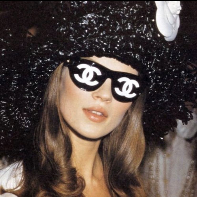Happy birthday to the legendary kate moss 