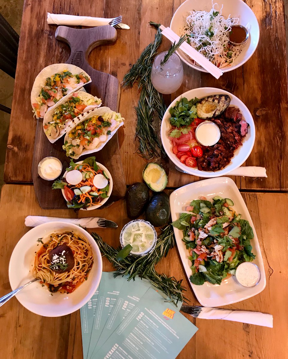 SociableTavern's tweet photo. Want to know what is on our LIVEWELL Menu? WELL, here you go friends. Each item under 650 Cals. Until Feb 9th. Get it! #brantastic #eatclean #Sub650cal #2020 #resolutions https://t.co/UJ4Mlg8rUf