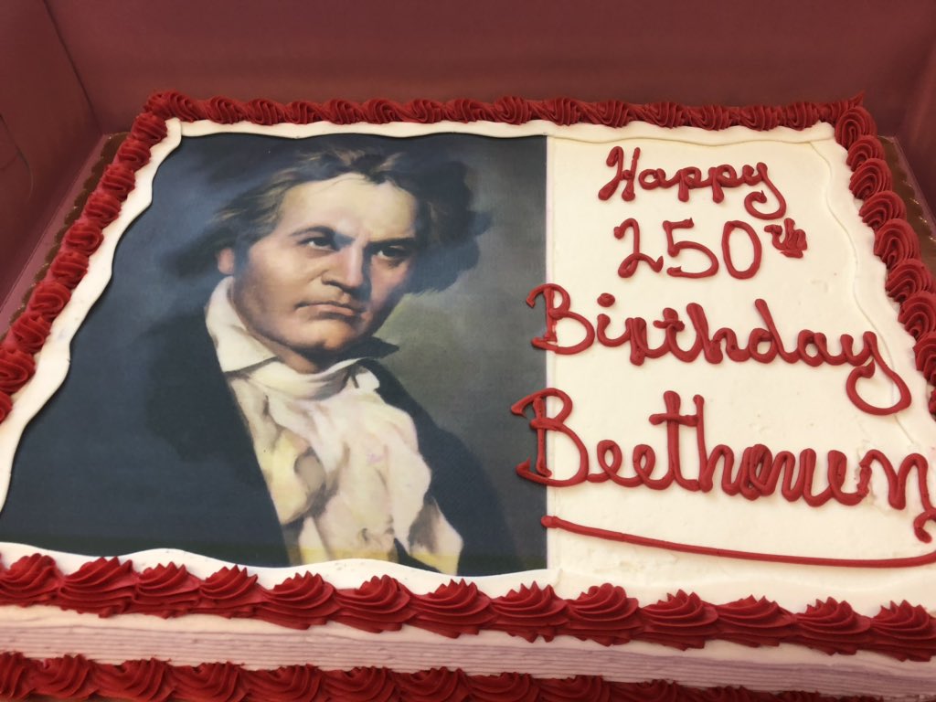 Happy 250th Birthday to one of the greatest composers of all time 🎶
🎂 🥳 #EPPM #EPPMFestival20 #Beethoven250 <a href="/MCADElPaso/">El Paso MCAD</a> <a href="/TXCommArts/">Texas Arts</a> <a href="/SOLISMEDIAGROUP/">FELIPA</a>