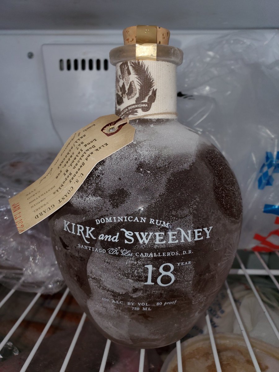 ChefIrie's tweet photo. I often times find strange things in my freezer when I'm looking for food. Not sure what to make of it. Ummm..π€π€«π€. #rum #dominicanrum #caribbeanrum #bestrums #iloverums #buymerums #icookwithrums #privatechef #chefirie #sendmerums @KirkandSweeney #isit5oclockyet https://t.co/mbMriBgoZH