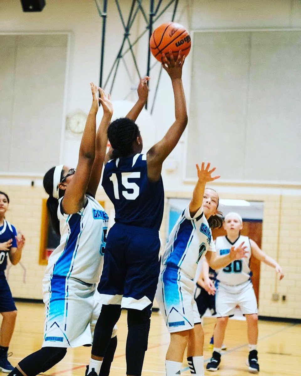 LMVSClubBBall's tweet image. Check out these awesome shots 🏀📸 from Coach Breland’s 5th Grade Girls game!!! 🙌🙌💥💥 #lmvscfamily #MakingTheShot