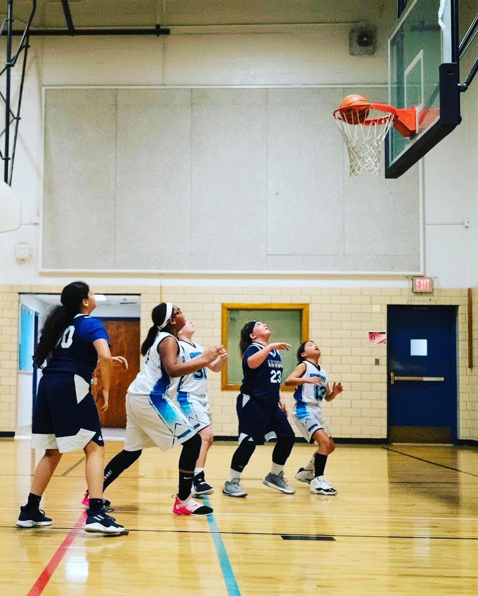 LMVSClubBBall's tweet image. Check out these awesome shots 🏀📸 from Coach Breland’s 5th Grade Girls game!!! 🙌🙌💥💥 #lmvscfamily #MakingTheShot