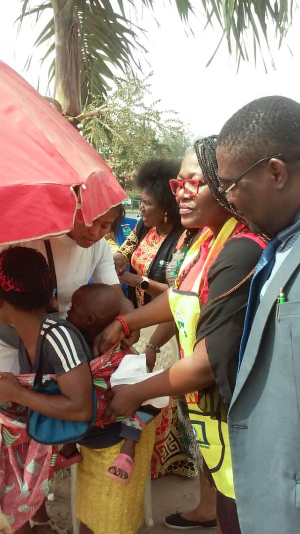 action_edo's tweet photo. Chairman Task Force on Immunization Rt @HonPhilipShaibu the Deputy Governor @Edostate and his team, #ComforHealth, #ES EDSPHCDA, #DDC,#SIO, #WHOSC in the ever busy king square @Benincity workng with the strategic team to ensure the last child is reached with #OPV during the SIPDs https://t.co/ebaCZtkp29