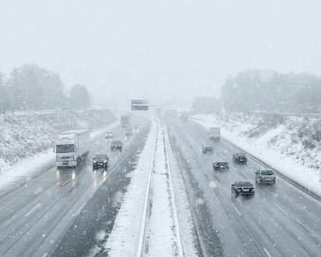 MidMoInsurance's tweet photo. Winter Driving and Vehicle Maintenance Tips https://t.co/Mg5uUD0EAl https://t.co/sY1Ri3KGK9