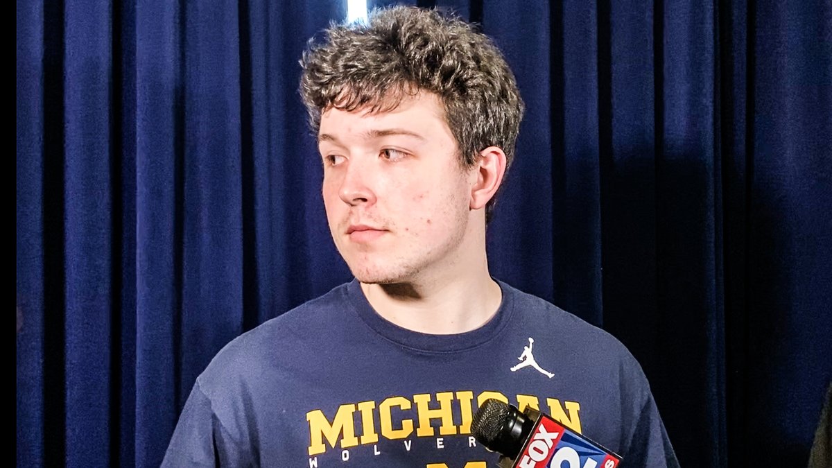 BSB_Wolverine's tweet photo. Well, #Michigan walk-on CJ Baird is going to be a head coach someday. He gave some of the best detail I've heard when it comes to practicing defense, defending Luka Garza and more.

CJ Baird breaks it down: https://t.co/JsZ4lCisoI https://t.co/oZ9wgKdTxY