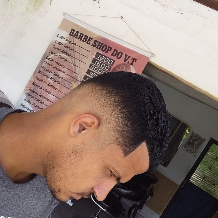 VictorHs21's tweet image. MID FADE feito com garra e dedicação... "RT PARA AJUDAR O  AMIGO"
Tudo que fizer faça com dedicação e mesmo que não tenha sucesso irá sentire-se vencedor 💈
#Maxton #MidFade #Dedicação #Garra #Paz #BarberShopdovt 
Tiro foto do j4 core e não ligo pra isso olha a qualidade do corte