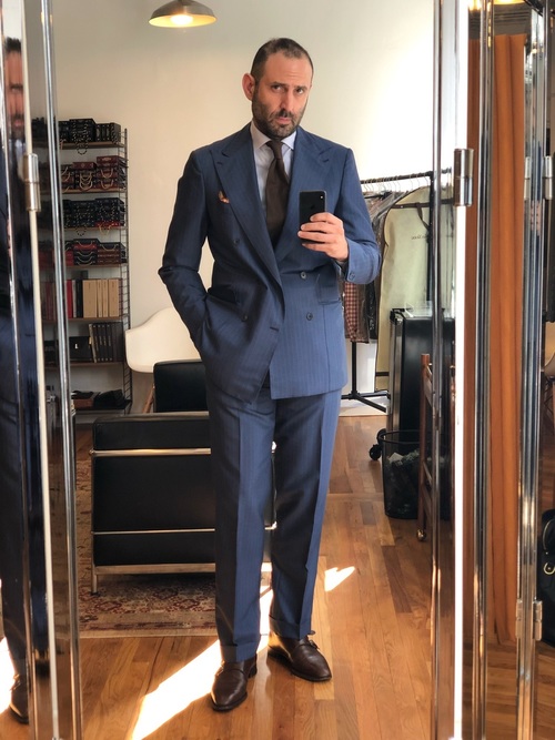 suit jacket flares out