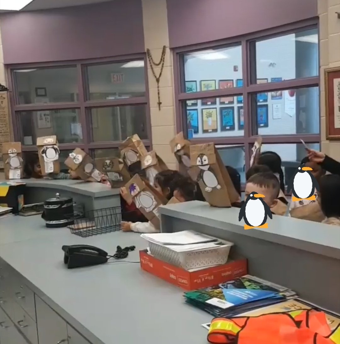 Surprise Mrs.Krolewski!
🐧🐧🐧🐧🐧🐧🐧🐧
Our penguin march made it to the office today😍❤🐧
#singing #smiles #fun #happiness #spreadjoy #penguins #arcticanimal #kindercrew #exploreplaylearn #learnthroughplayandinquiry 
@SLRuizSchool