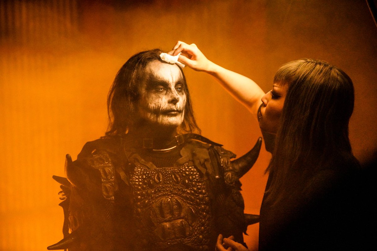 BTS Makeup on @danifilthofficial for @the69eyesofficial music video 🔥Two Horns Up🔥
.
Photo @anabeldflux