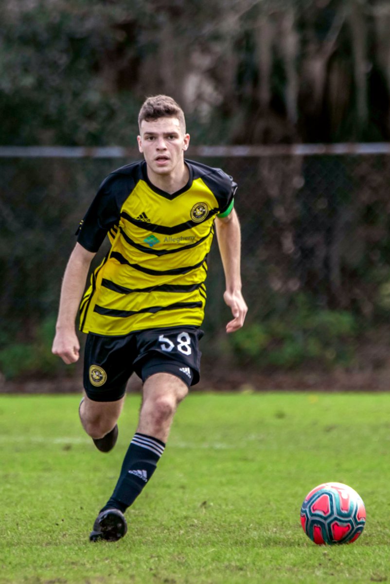 Blessed to finally announce that I have committed to further my education and play D1 soccer at Oakland University ⚽️ 🎓 Thank you to everyone who has helped me along the way. #WEARtheBEAR <a href="/CoachEricPogue/">Eric Pogue</a> <a href="/andywagstaff/">Andrew Wagstaff</a> <a href="/GoldenGrizzlies/">Golden Grizzlies</a> <a href="/oaklandu/">Oakland University</a> <a href="/HoundsAcademy/">The Riverhounds Academy</a>  @BoysECNL