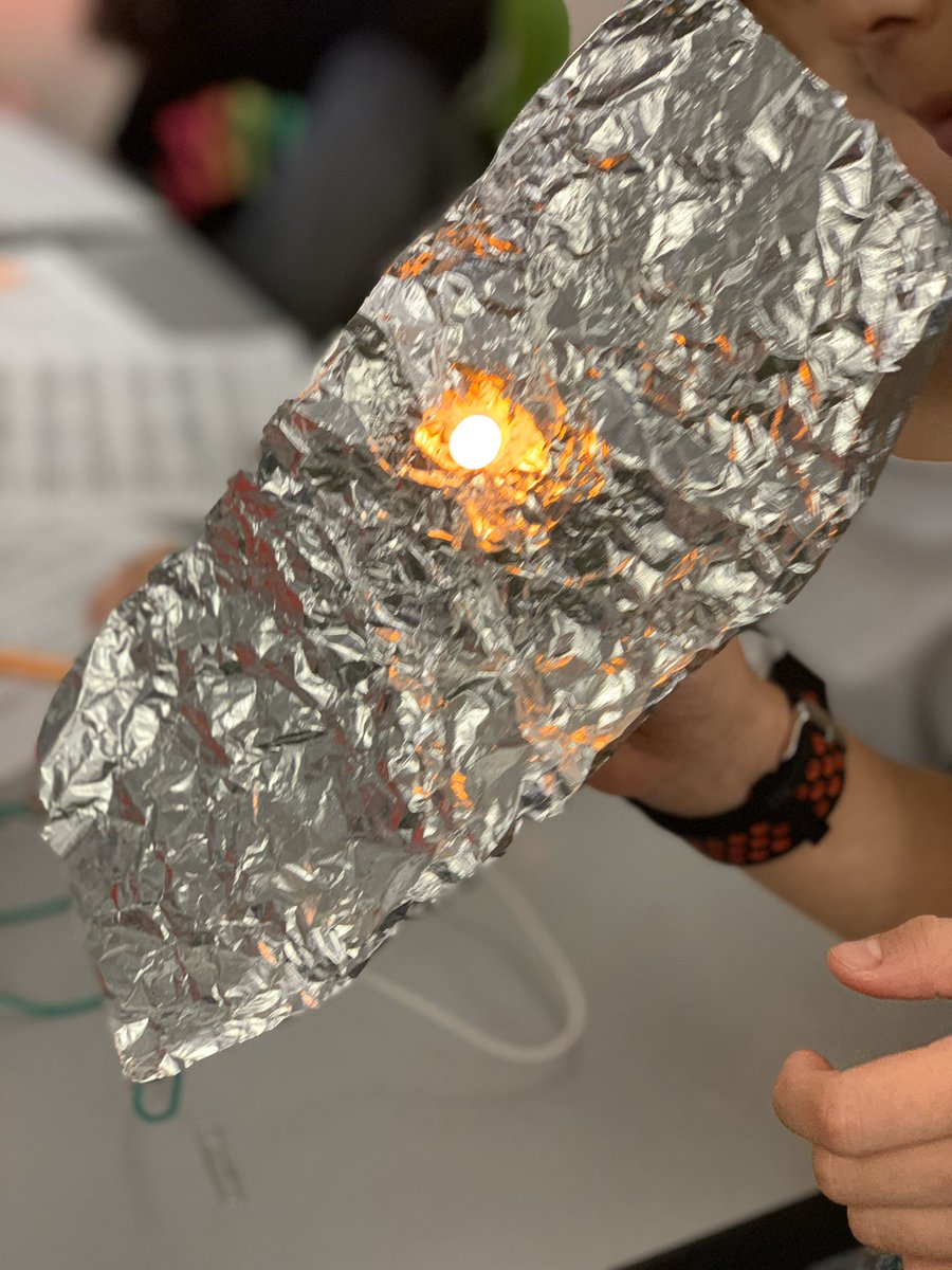 Ms_Kings_Castle's tweet photo. It’s electric! 3rd and 4th graders have been exploring circuits and electricity this week #ontheHil https://t.co/Glfkw8WgYR