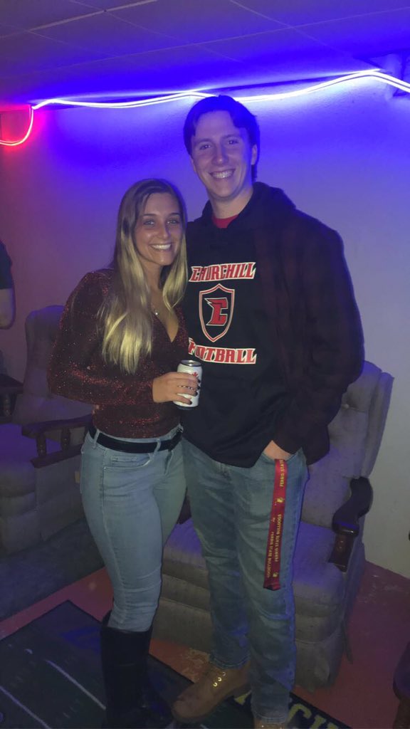 LogannHarding's tweet photo. Happy 19th birthday to my favorite boy!! 🥳 thank you for everything you’ve done for me!! I hope you have the best birthday today! I love you!❤️❤️❤️ https://t.co/nr5r3MiOD4