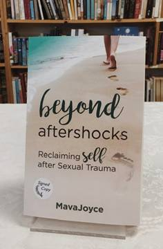 HookedonBooksCS's tweet photo. Mava Joyce, will discuss and sign her book, BEYOND AFTERSHOCKS – Reclaiming SELF After Sexual Trauma,.from 1 to 3:30 Sat. Jan. 18, at Hooked on Books,  12 E. Bijou. https://t.co/SKYFj4toLX