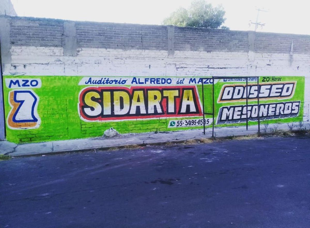 IamSiddhartha's tweet photo. La historia de mi nombre siempre mal escrito la vivo desde niño, pero nunca pensé verlo en paredes 😂 https://t.co/eoIwfT7TeI