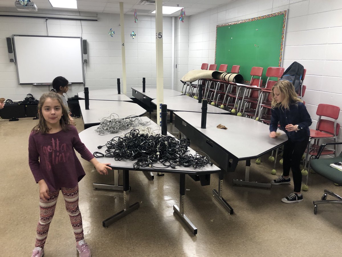 LibraryDunn's tweet photo. ⁦#STLP⁩club is hard at work today taking apart the computer lab as part of their leadership project. The former computer lab will be transformed to a #SensoryLab Stay tuned for updates! ⁦@DunnPrincipal⁩ ⁦@russhockenbury⁩ ⁦@jeffsebulsky⁩ ⁦@teggedunn⁩ https://t.co/1yZmtULTlR
