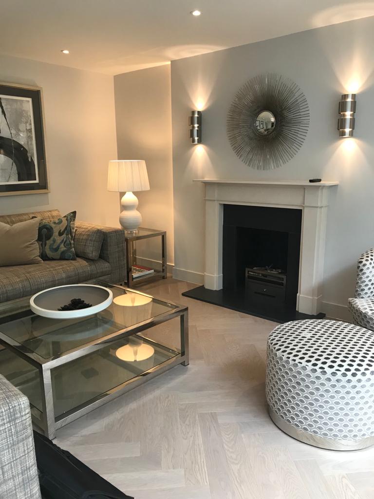 SignatureFires's tweet image. The Devonshire in Limestone with Italian Black Slate Hearth and slips,  Soho fire basket with Alchemy gas fire