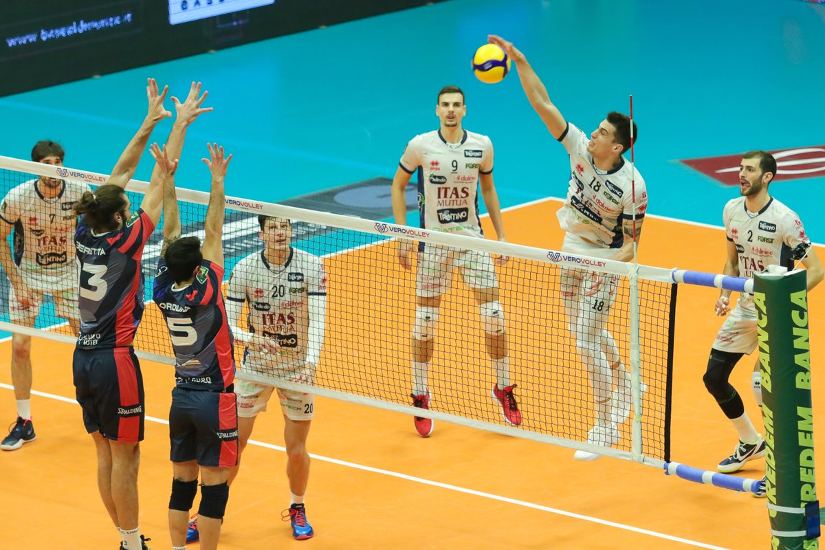 trentinovolley's tweet photo. 15° turno di #SuperLegaCredemBanca 2019/20: FOTO LIVE dalla #CandyArena di Monza #TRENTINONELCUORE https://t.co/7lEboR787z